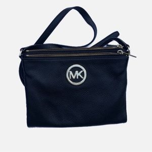 Black Michael Kors Crossbody Purse